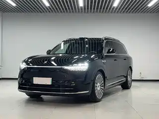 AITO Wenjie M9 2025