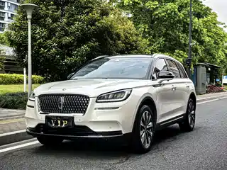 Lincoln Adventurer 2021