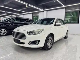 Ford Escort 2015