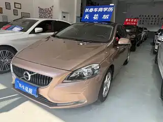 Volvo V40 2017