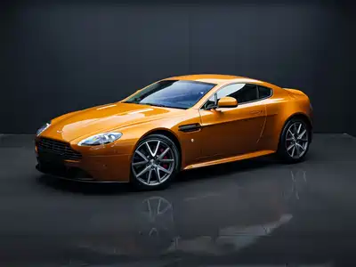 Aston Martin V8 Vantage 2013