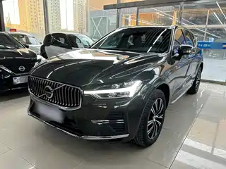 Volvo XC60 2022