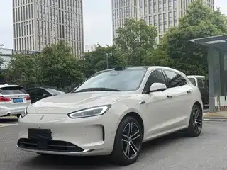 AITO Wenjie M5 2025