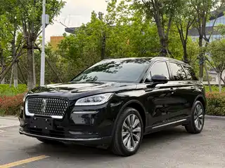 Lincoln Adventurer 2020
