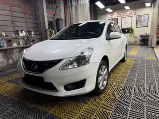 Nissan Tiida 2013
