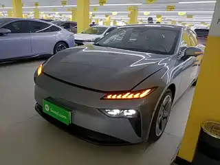 Dongfeng Yipai eπ007 2024