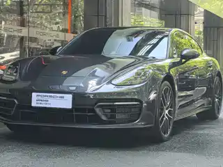 Porsche Panamera 2023