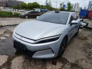 BYD Han L 2025