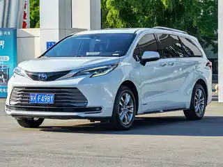 Toyota Sienna 2023