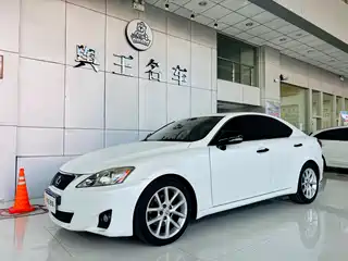 Lexus IS 2012