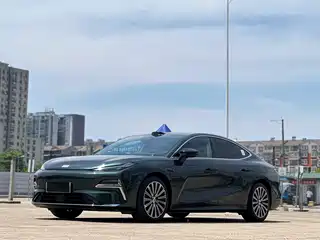 Geely Galaxy Xingyao 8 2025