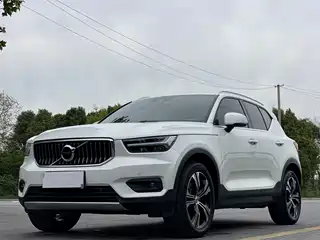 Volvo XC40 2021