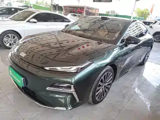 Geely Galaxy Xingyao 8 2025