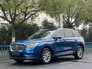 Lincoln Adventurer 2020