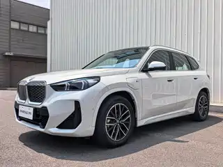 BMW BMW iX1 2025