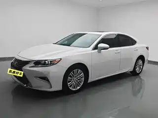 Lexus ES 2017