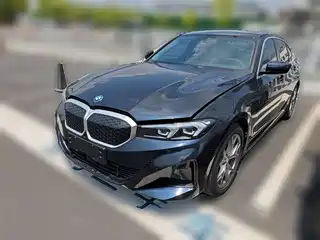BMW i3 2025