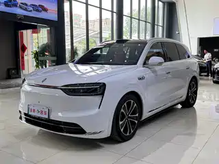 AITO Wenjie M7 2025
