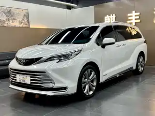 Toyota Sienna 2022