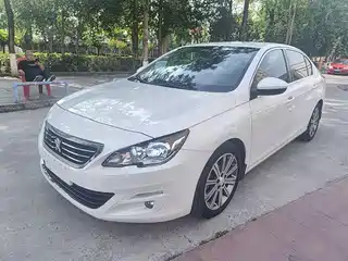Peugeot 408 2016