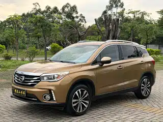 GAC Trumpchi GS4 2015