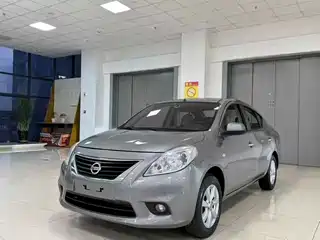 Nissan Sunny 2013