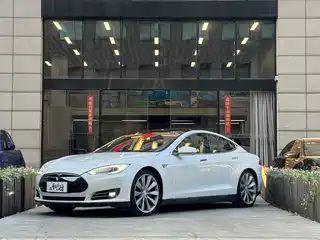 Tesla Model S 2015