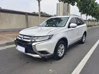 Mitsubishi Outlander 2017