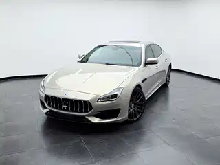 Maserati Quattroporte 2013