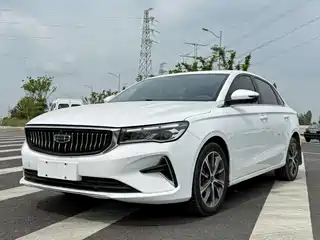 Geely Emgrand 2021
