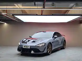 Xiaomi Auto SU7 Ultra 2025