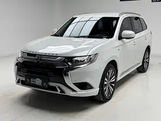 Mitsubishi Outlander 2021
