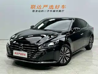 Nissan Teana 2023