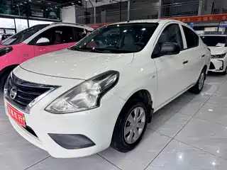 Nissan Sunny 2016