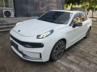 Lynk & Co 03 2020