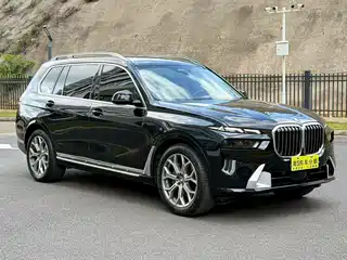 BMW BMW X7 2022