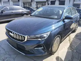 Geely Emgrand 2025
