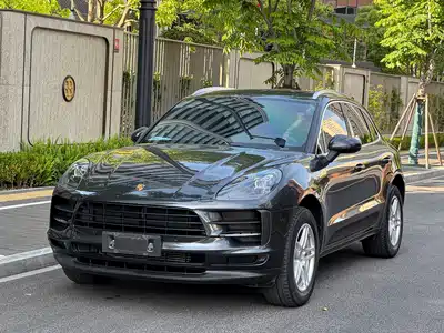 Porsche Macan 2021