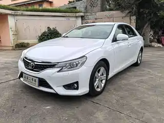 Toyota Reiz 2014