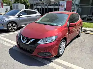 Nissan Tiida 2016