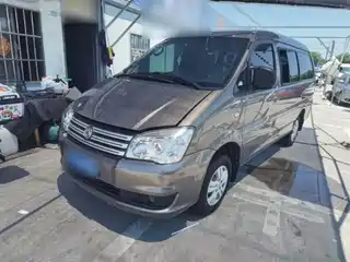 Dongfeng Fengxing Lingzhi 2017