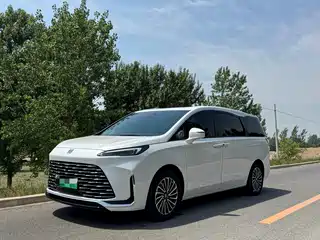 Buick GL8 New Energy 2025