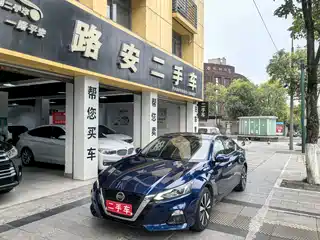 Nissan Teana 2019