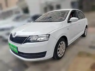 Škoda Rapid Spaceback 2014
