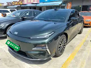 Geely Galaxy Xingyao 8 2025