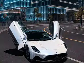 Maserati MC20 2023