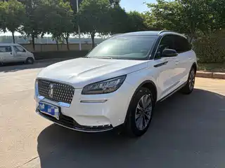 Lincoln Adventurer 2021