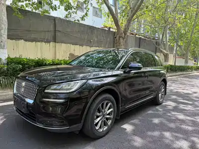 Lincoln Adventurer 2021