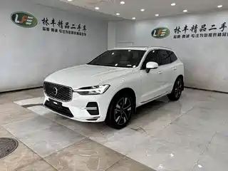 Volvo XC60 2025