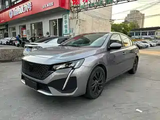 Peugeot 408 2023